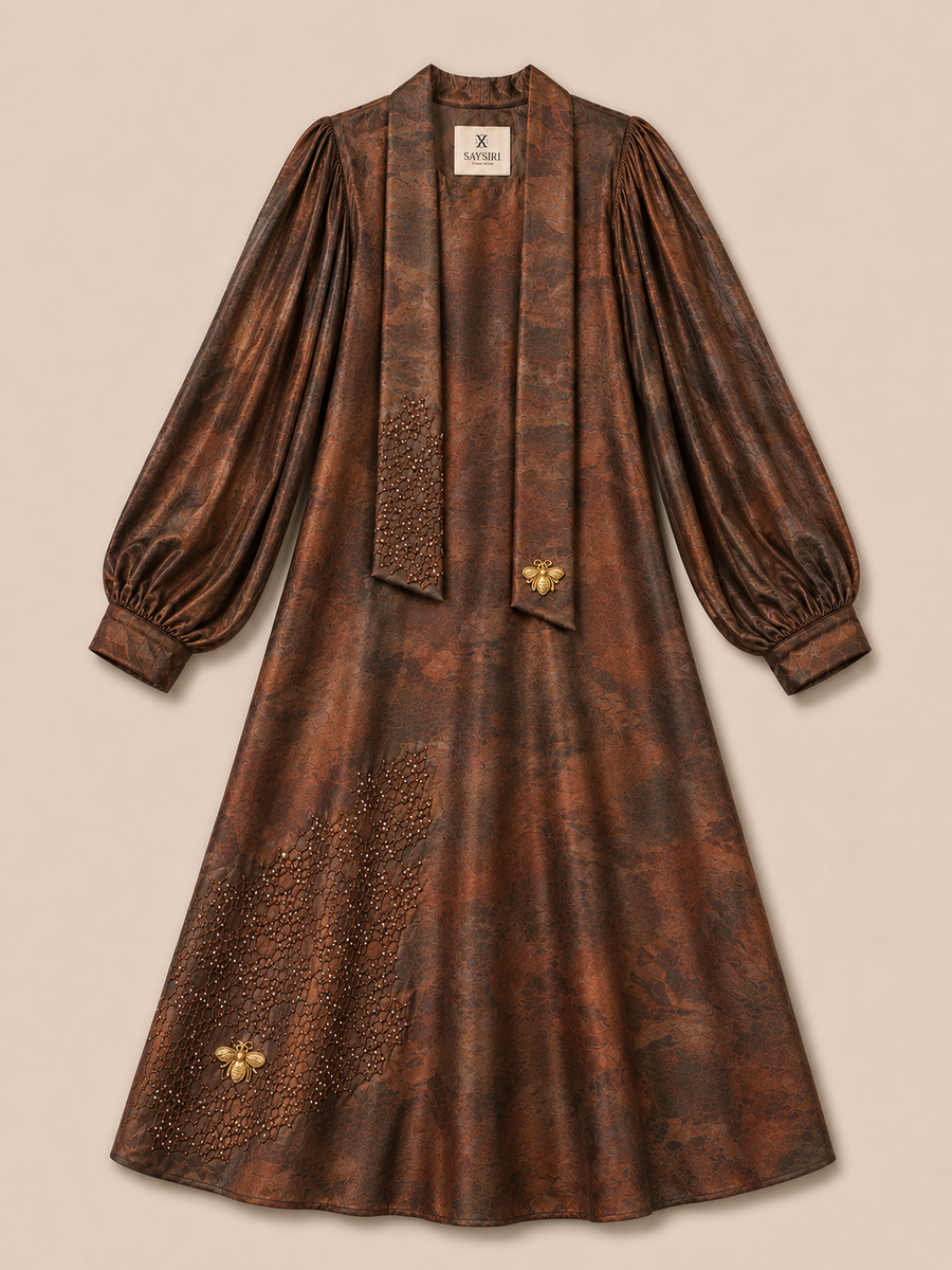 Brown Bee Dress flat lay with belt